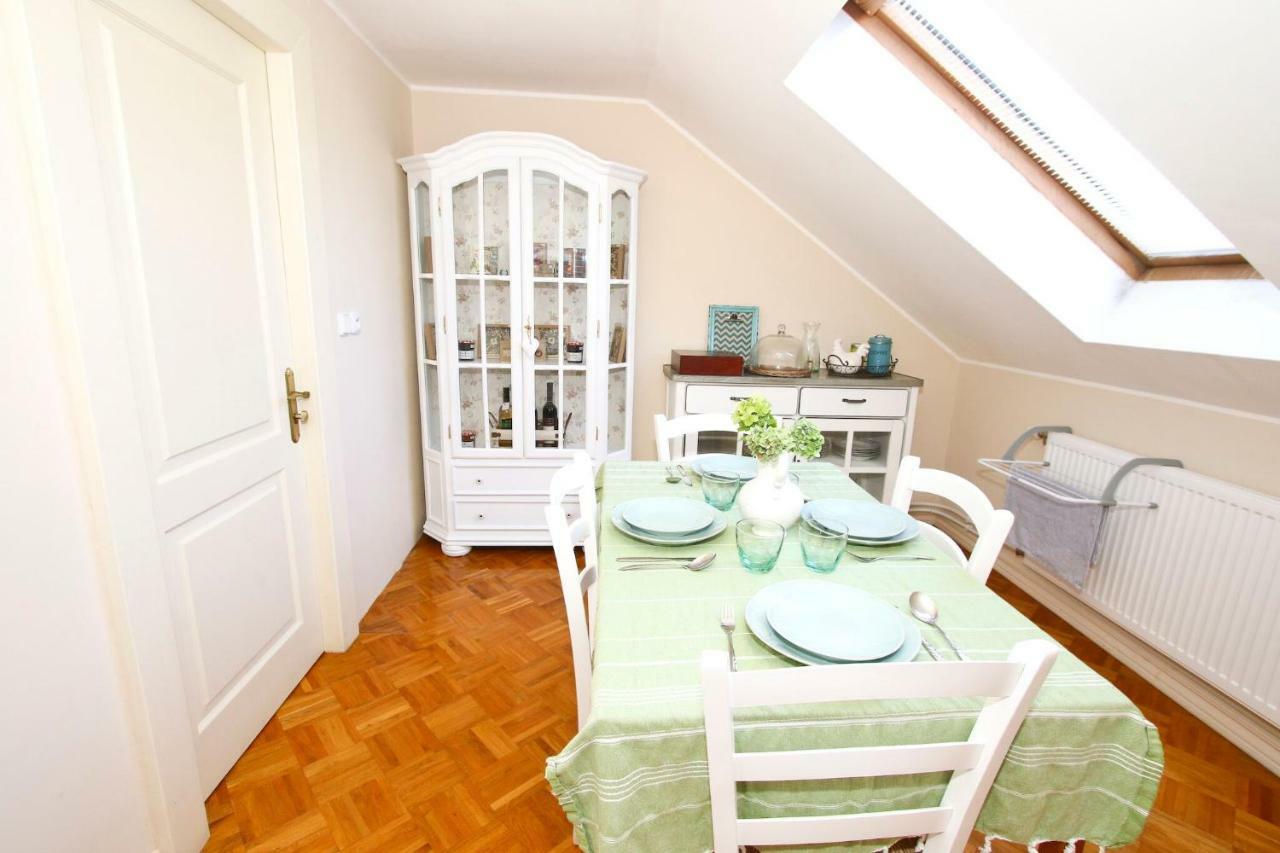 Apartman U Mluvicich Kamenu Stare Krecany Exteriör bild